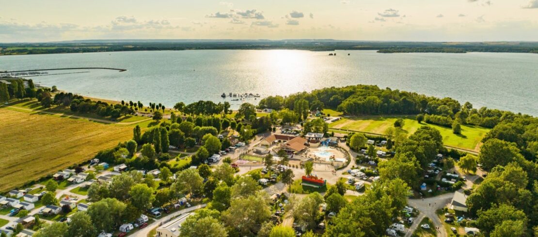 le lac d'orient mesnil